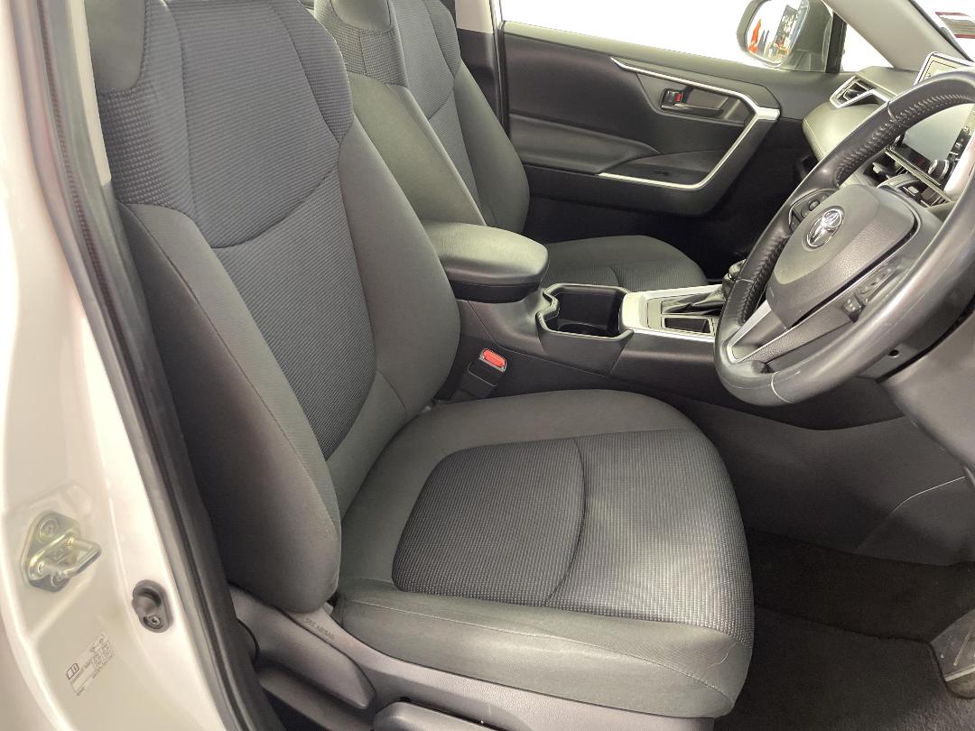 Photo '16' of Toyota Rav4 Photo '16' of Toyota Rav4