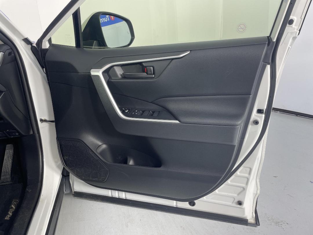 Photo '15' of Toyota Rav4 Photo '15' of Toyota Rav4