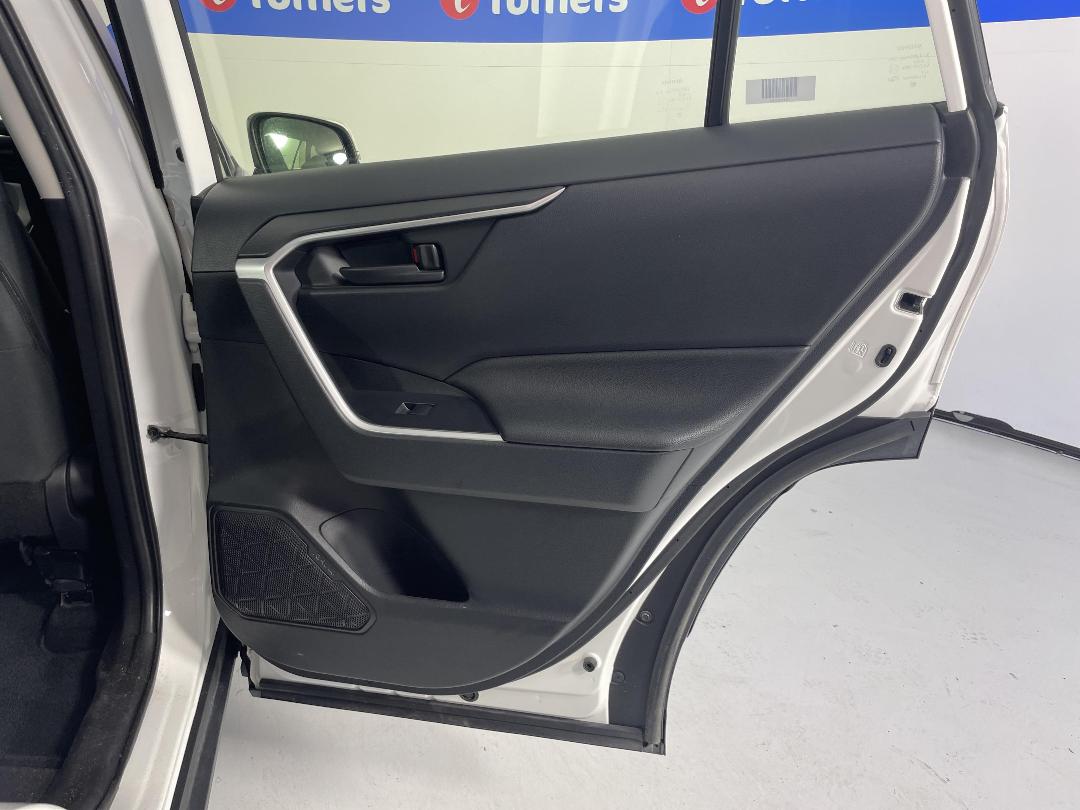 Photo '19' of Toyota Rav4 Photo '19' of Toyota Rav4