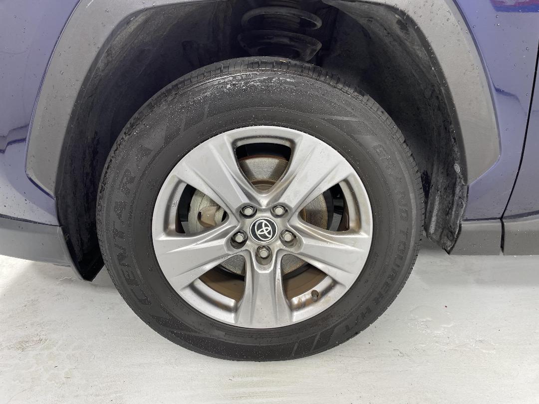 Photo '10' of Toyota Rav4