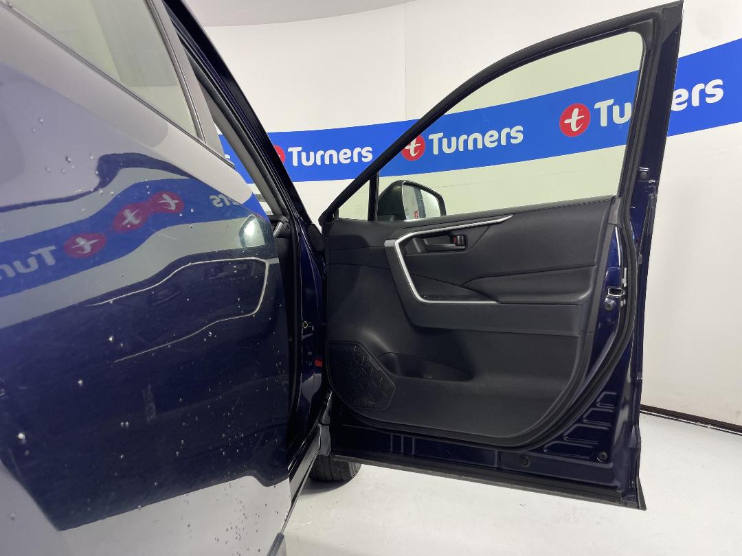 Photo '15' of Toyota Rav4