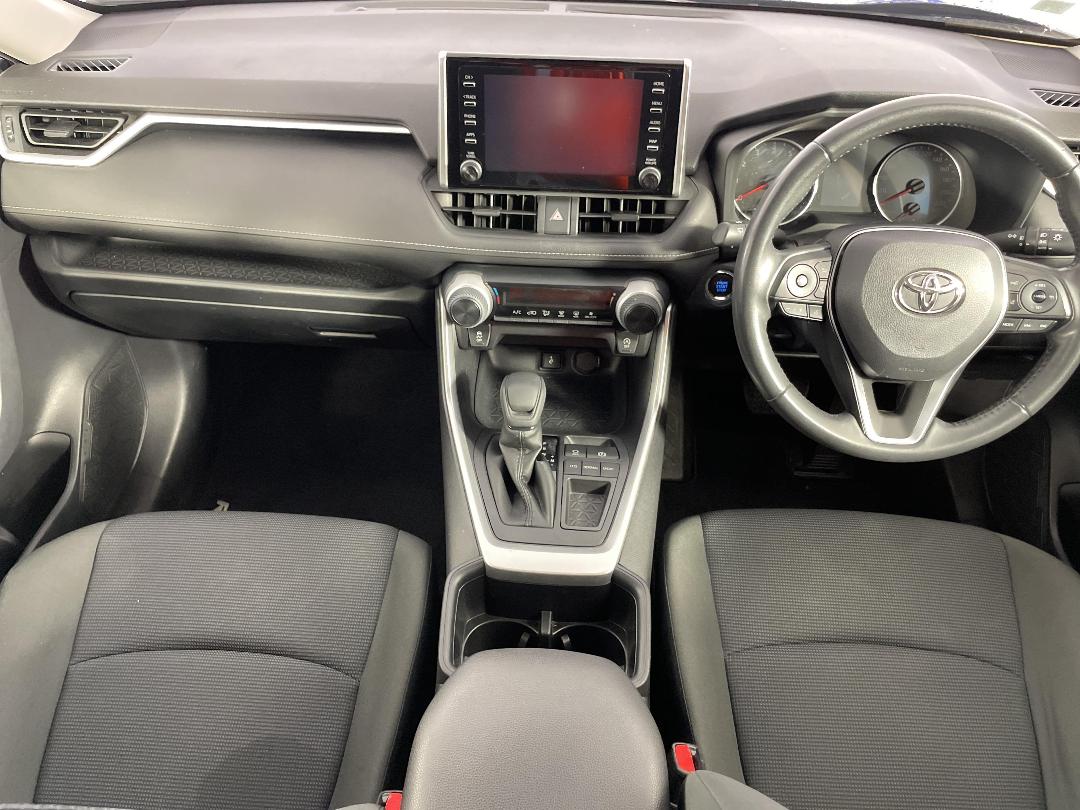 Photo '18' of Toyota Rav4