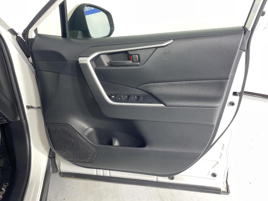 Photo '15' of Toyota Rav4