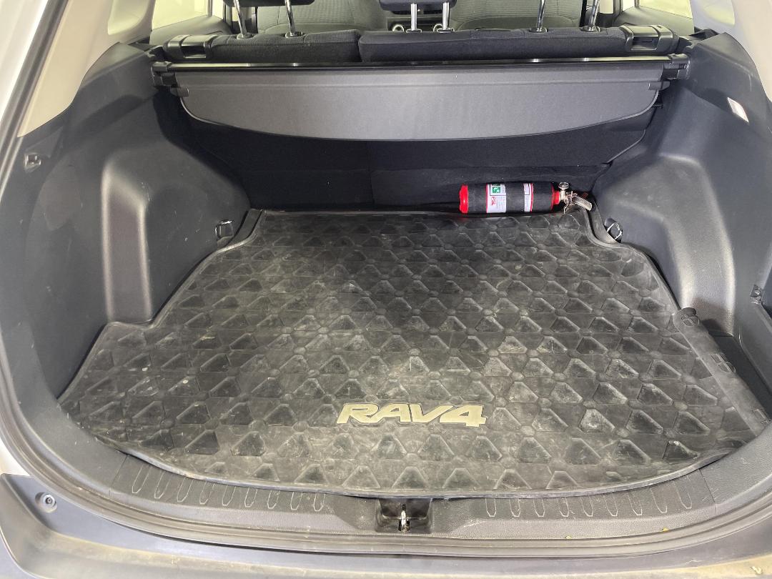 Photo '14' of Toyota Rav4