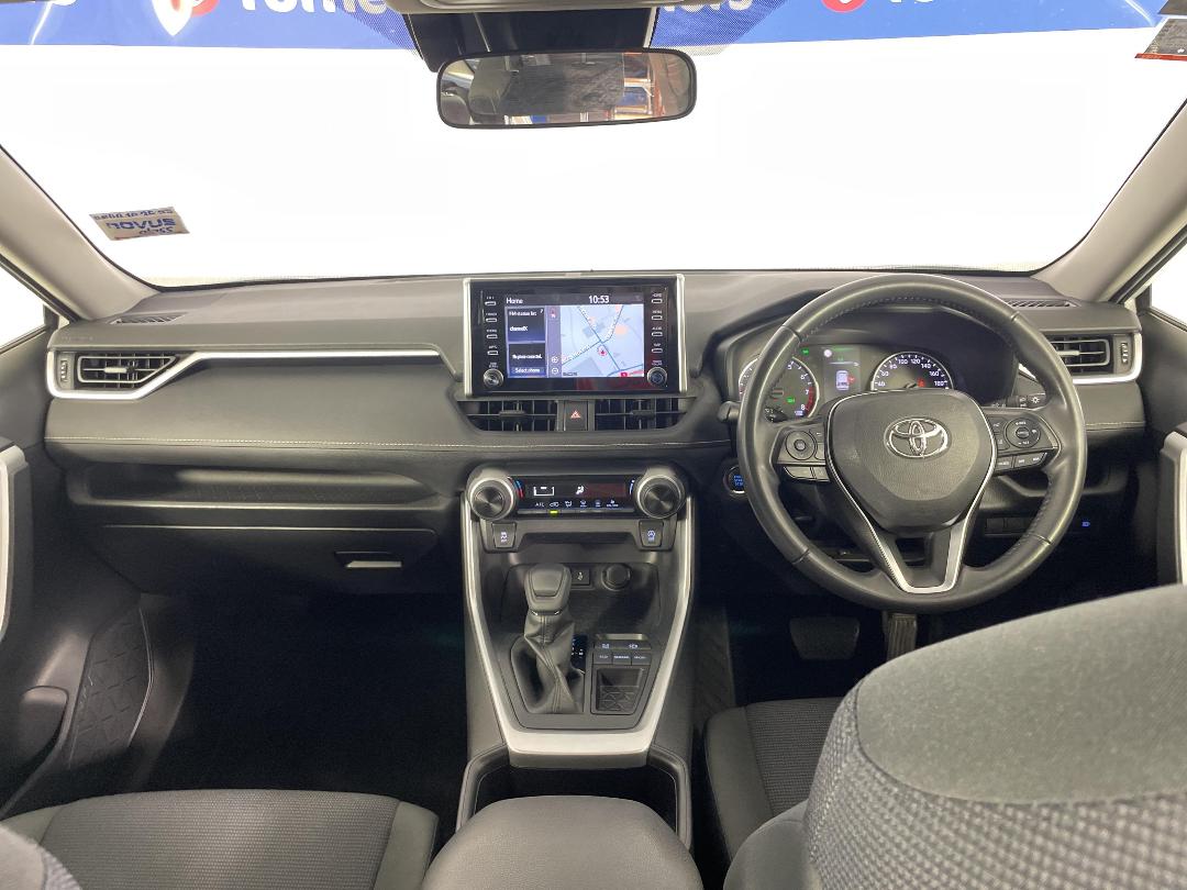 Photo '17' of Toyota Rav4