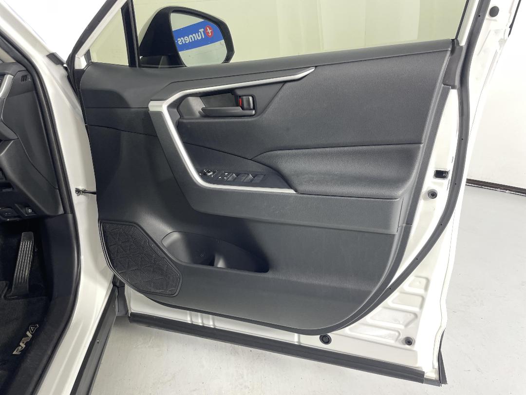 Photo '15' of Toyota Rav4