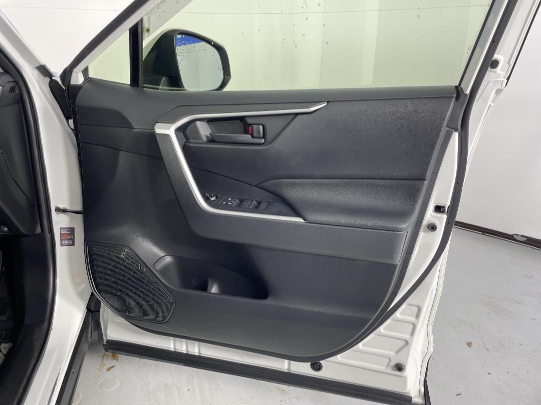 Photo '15' of Toyota Rav4 Photo '15' of Toyota Rav4