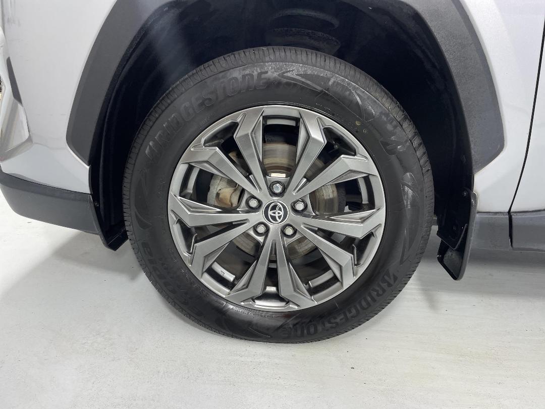 Photo '10' of Toyota Rav4