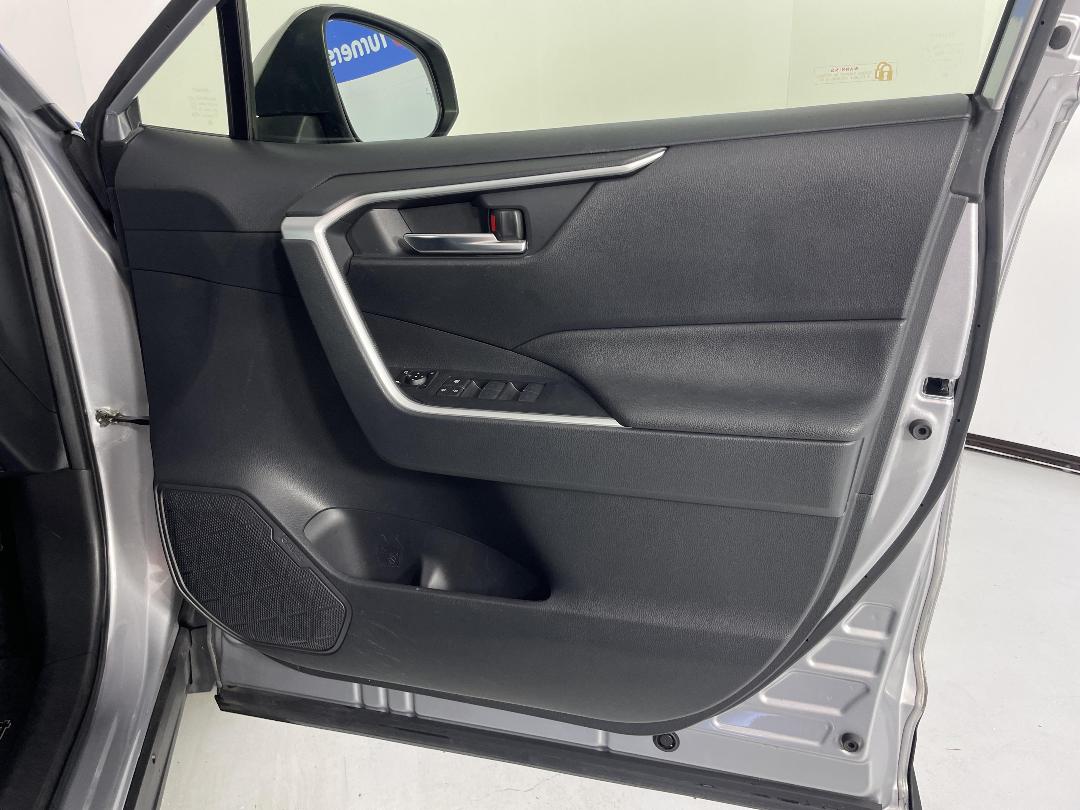 Photo '15' of Toyota Rav4