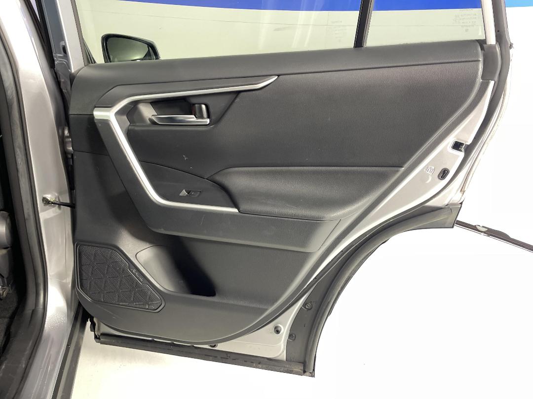 Photo '19' of Toyota Rav4