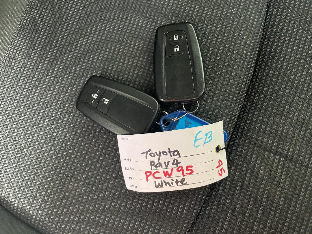 Photo '22' of Toyota Rav4