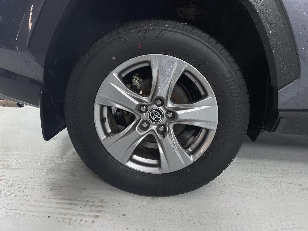 Photo '12' of Toyota Rav4