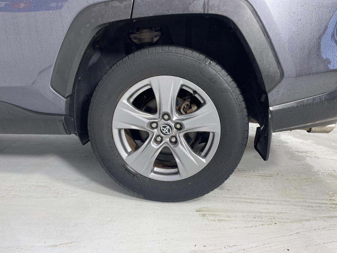 Photo '11' of Toyota Rav4