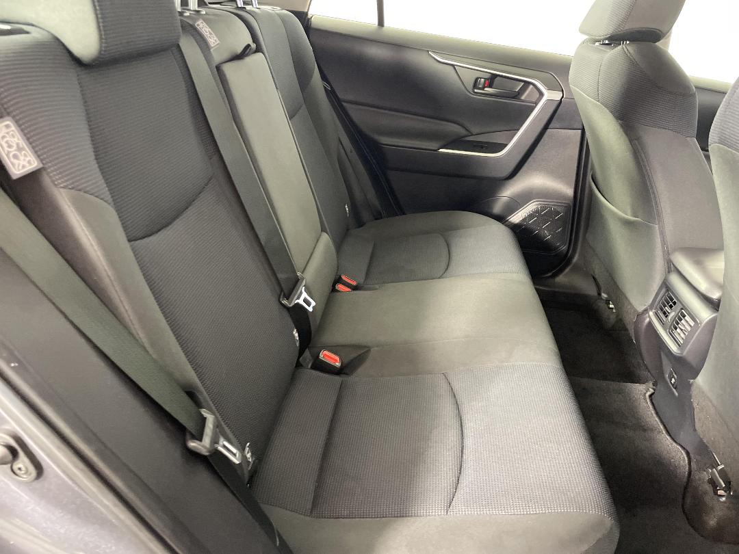 Photo '20' of Toyota Rav4