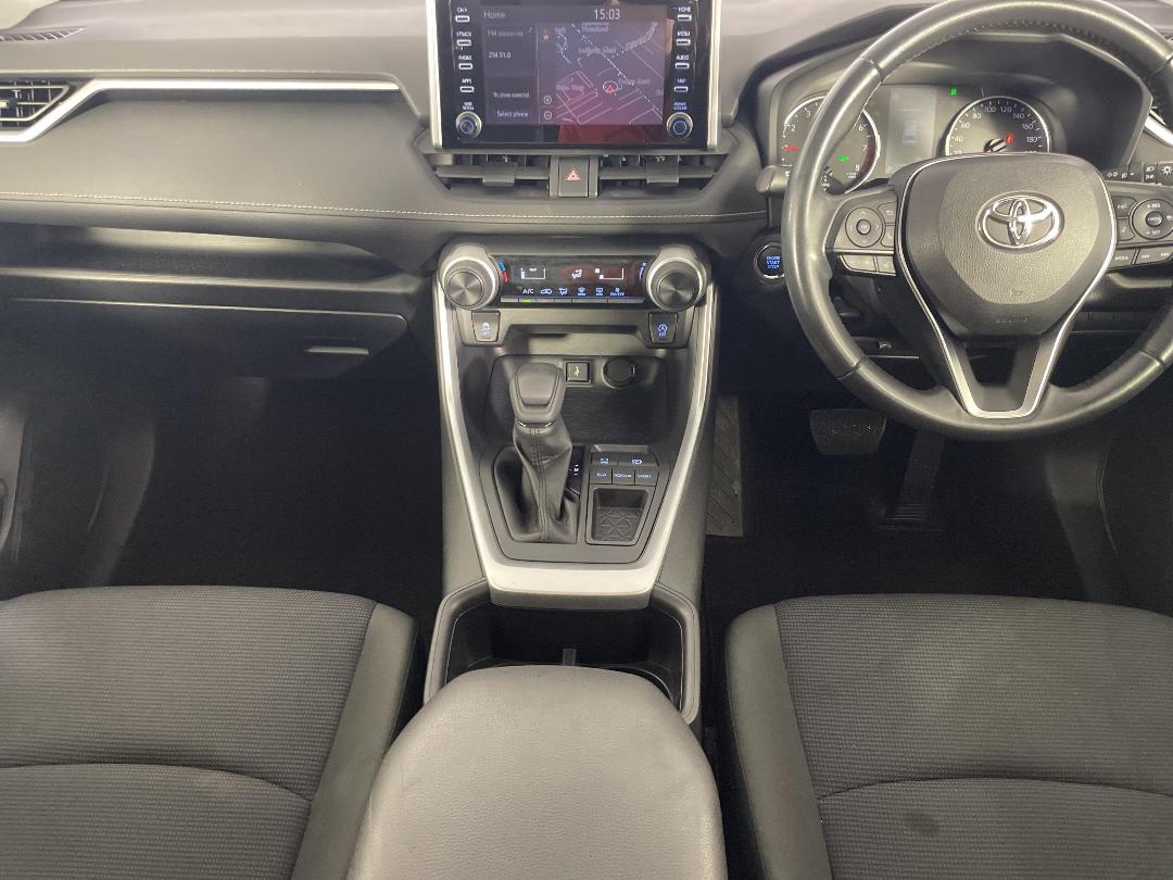 Photo '18' of Toyota Rav4