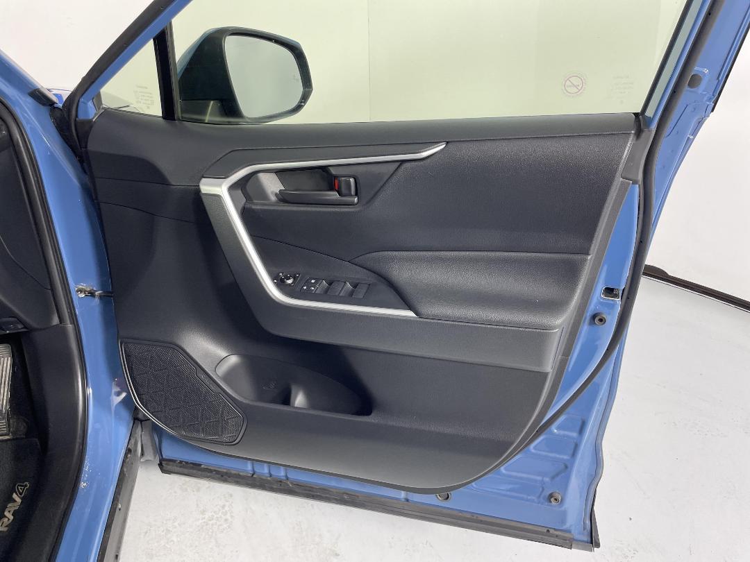 Photo '15' of Toyota Rav4 Photo '15' of Toyota Rav4