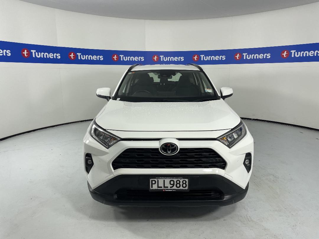 Photo '2' of Toyota Rav4