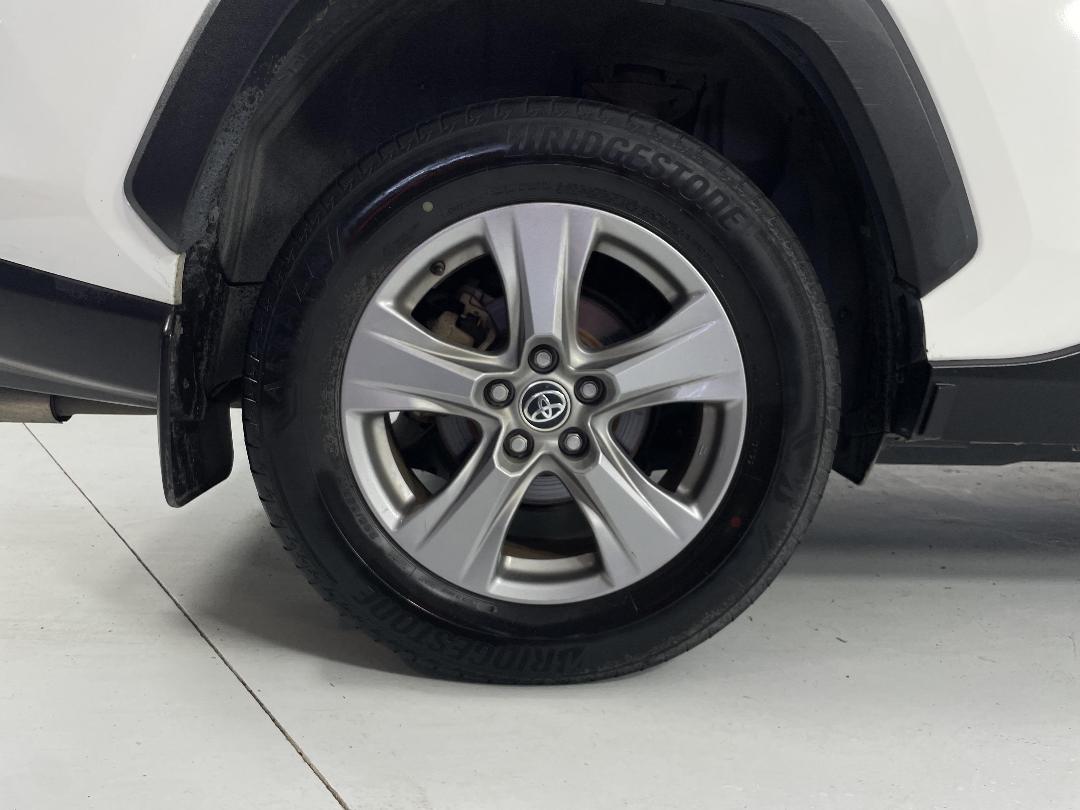 Photo '12' of Toyota Rav4