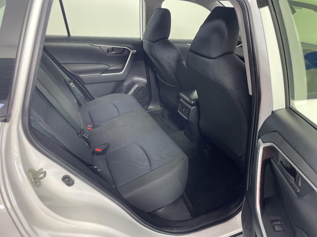 Photo '20' of Toyota Rav4