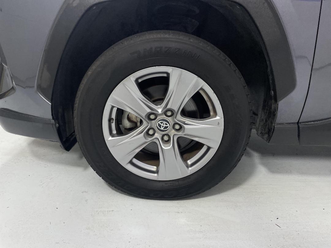 Photo '10' of Toyota Rav4