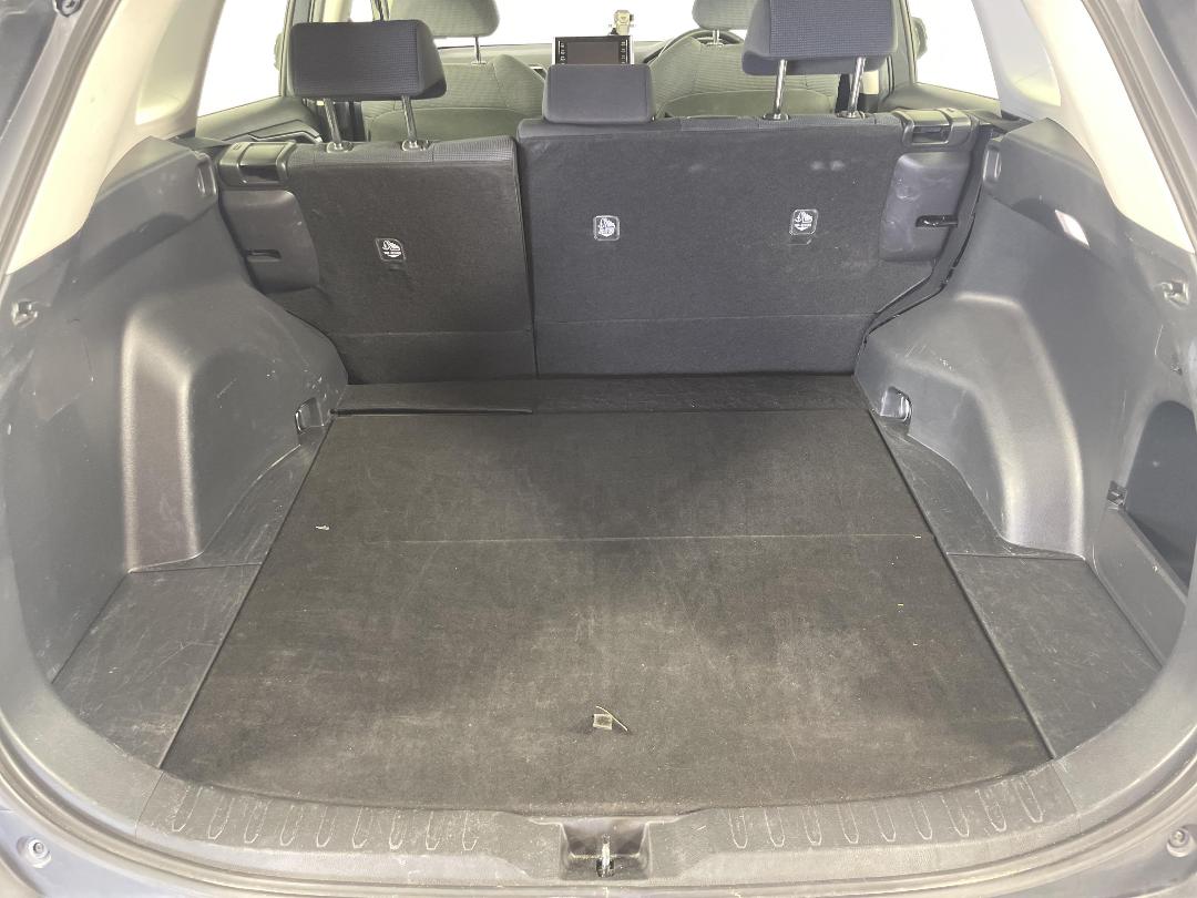 Photo '14' of Toyota Rav4