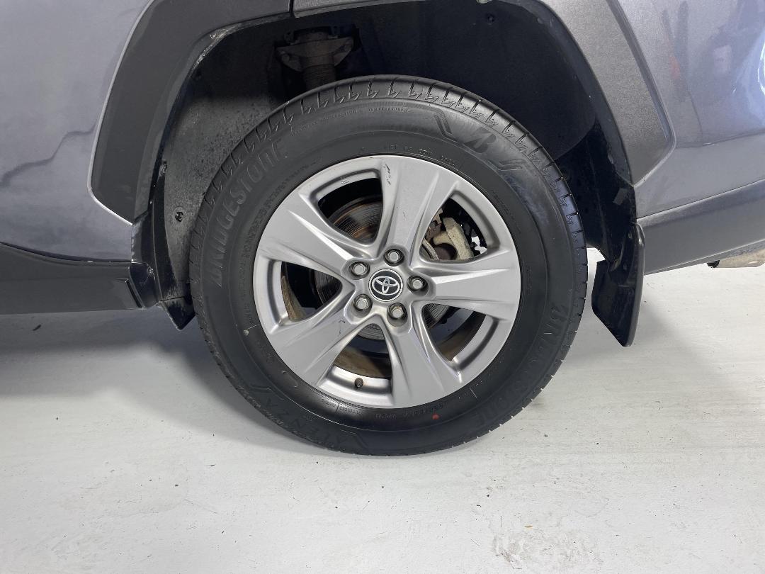 Photo '11' of Toyota Rav4