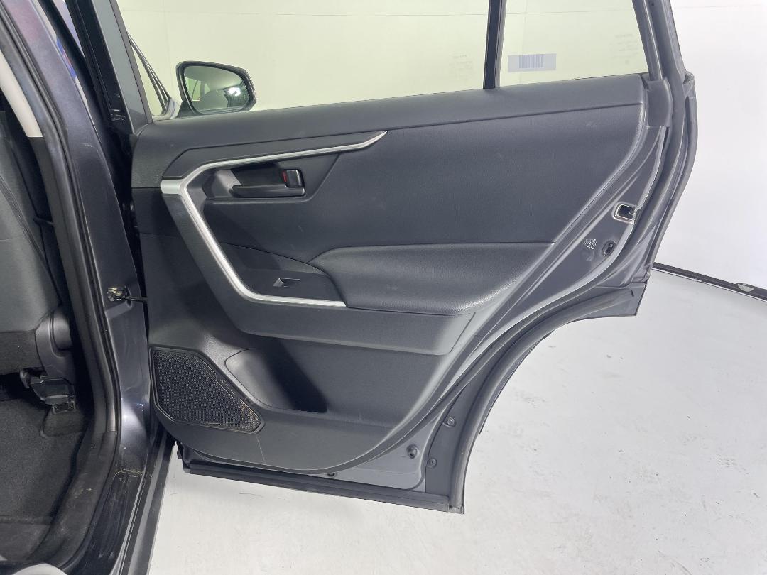 Photo '19' of Toyota Rav4