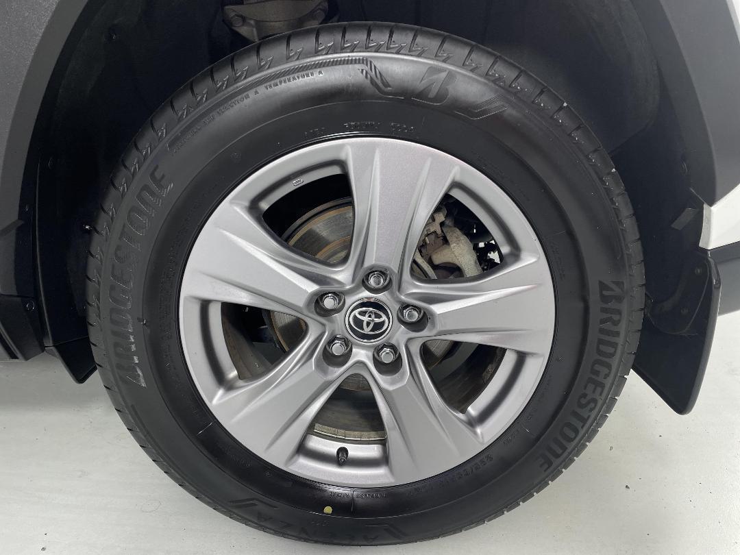 Photo '11' of Toyota Rav4 Photo '11' of Toyota Rav4