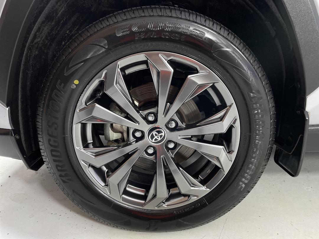 Photo '10' of Toyota Rav4