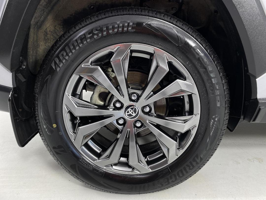 Photo '12' of Toyota Rav4