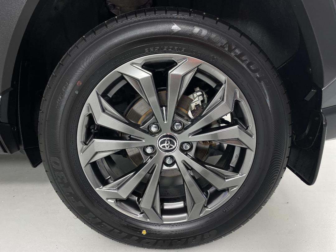 Photo '11' of Toyota Rav4