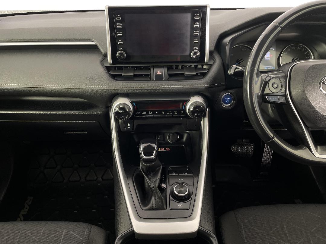 Photo '18' of Toyota Rav4