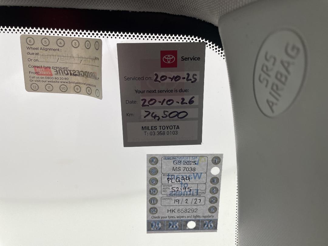 Photo '32' of Toyota Rav4