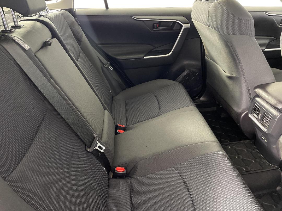 Photo '20' of Toyota Rav4