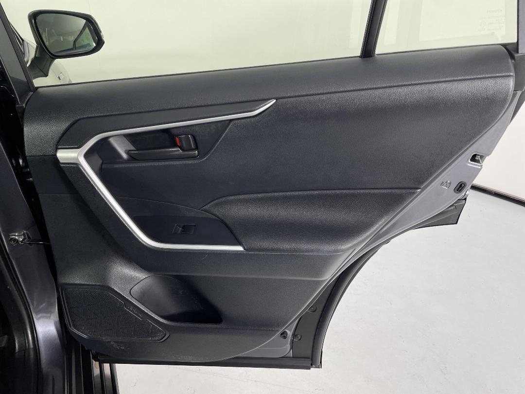 Photo '19' of Toyota Rav4