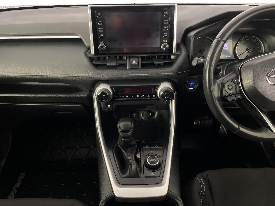 Photo '18' of Toyota Rav4