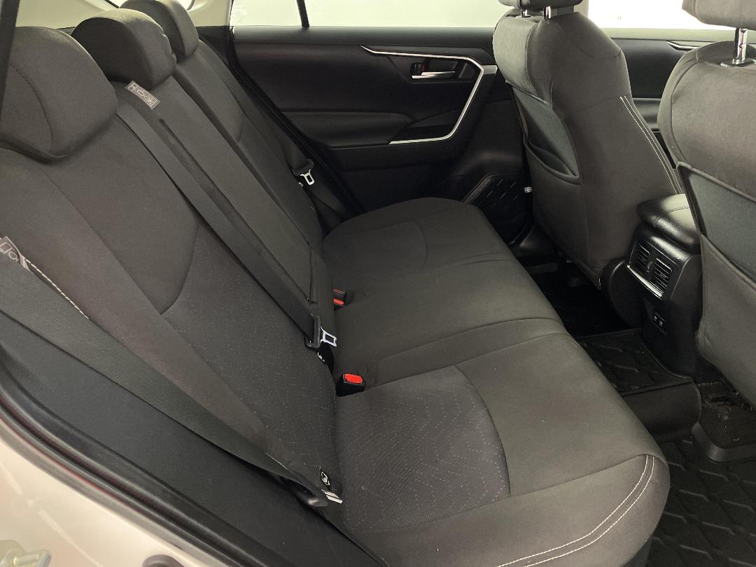 Photo '20' of Toyota Rav4