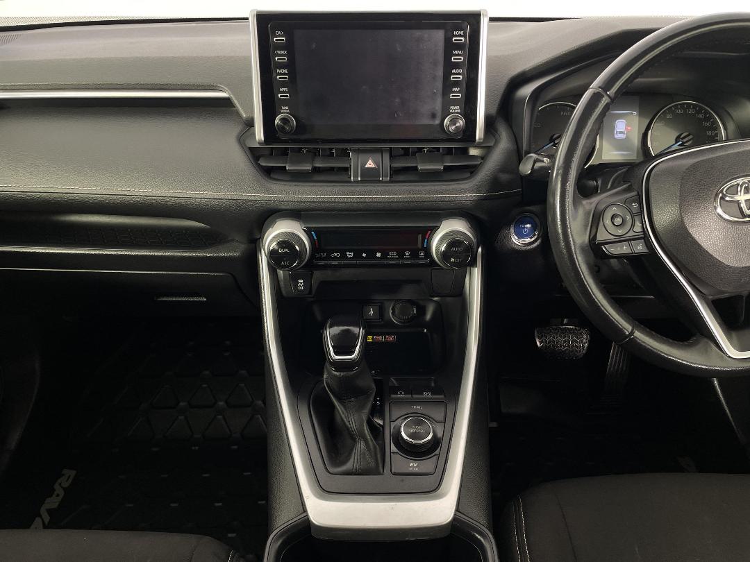 Photo '18' of Toyota Rav4