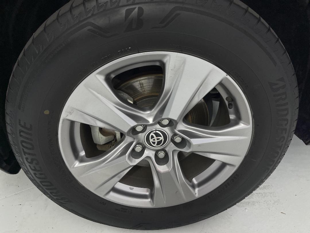 Photo '10' of Toyota Rav4