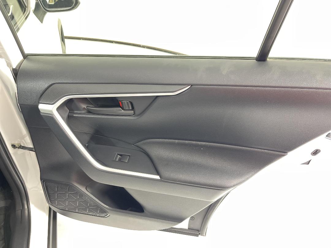 Photo '19' of Toyota Rav4