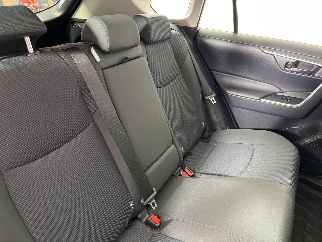 Photo '20' of Toyota Rav4