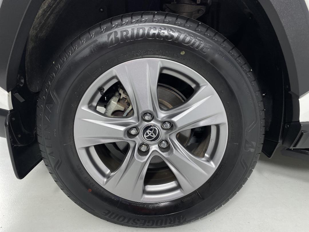 Photo '12' of Toyota Rav4 Photo '12' of Toyota Rav4