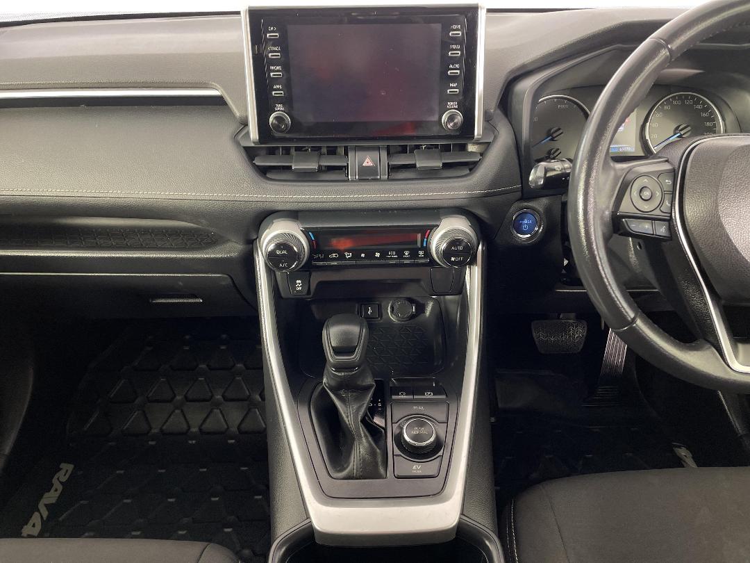 Photo '18' of Toyota Rav4 Photo '18' of Toyota Rav4