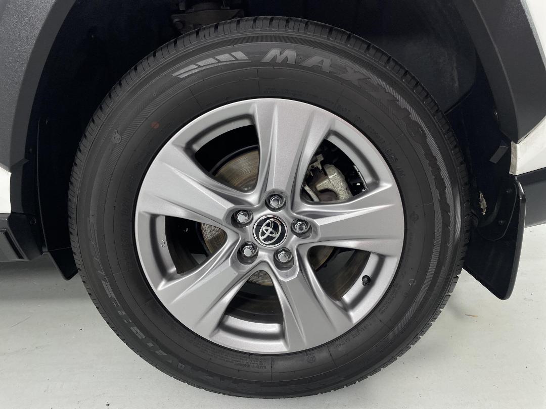 Photo '11' of Toyota Rav4 Photo '11' of Toyota Rav4