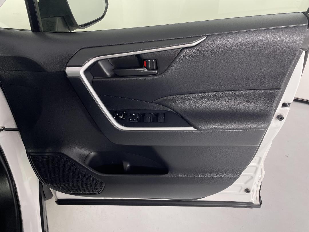 Photo '15' of Toyota Rav4 Photo '15' of Toyota Rav4