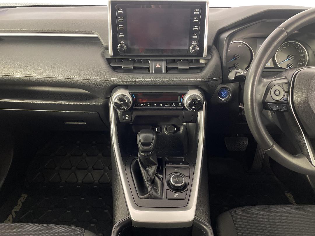 Photo '18' of Toyota Rav4 Photo '18' of Toyota Rav4