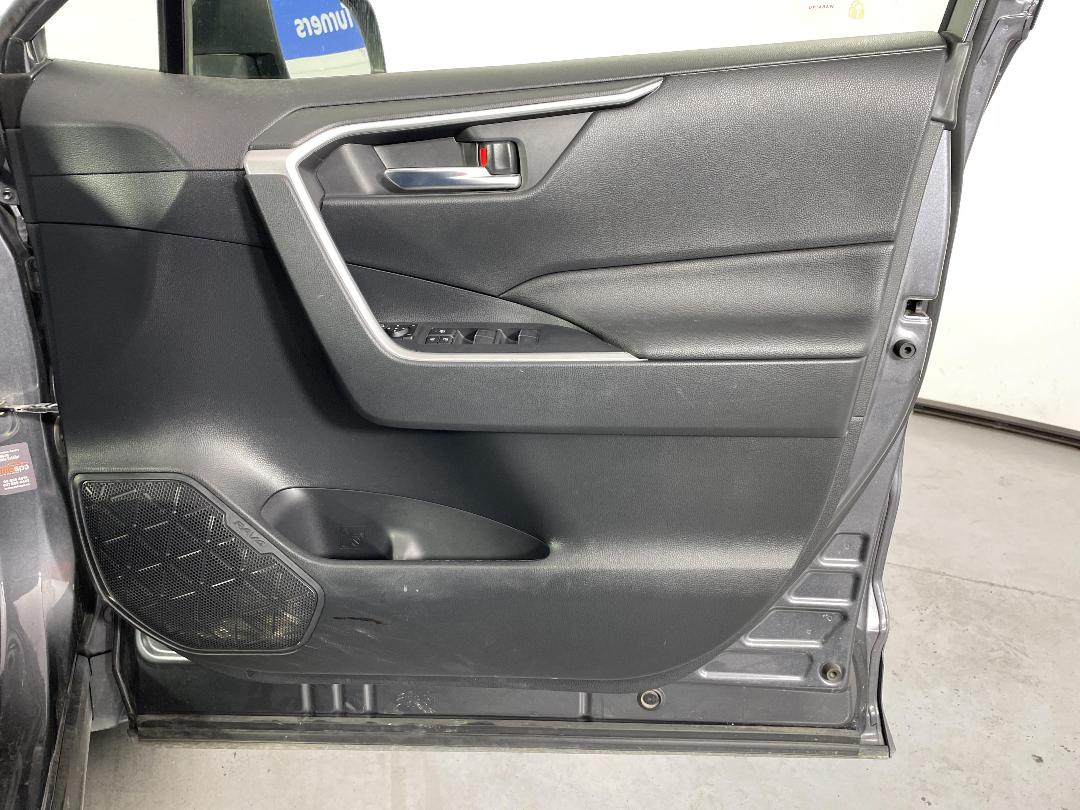 Photo '15' of Toyota Rav4 Photo '15' of Toyota Rav4