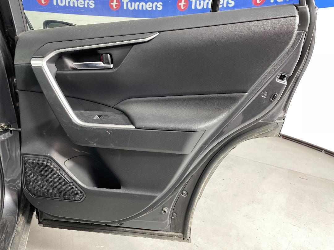 Photo '19' of Toyota Rav4 Photo '19' of Toyota Rav4