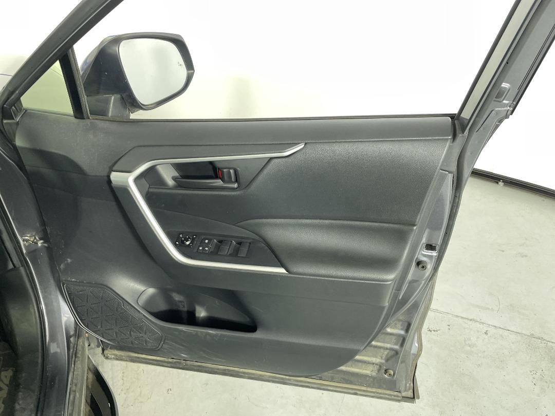 Photo '15' of Toyota Rav4 Photo '15' of Toyota Rav4