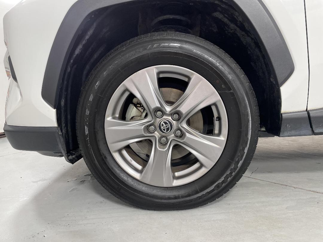 Photo '10' of Toyota Rav4